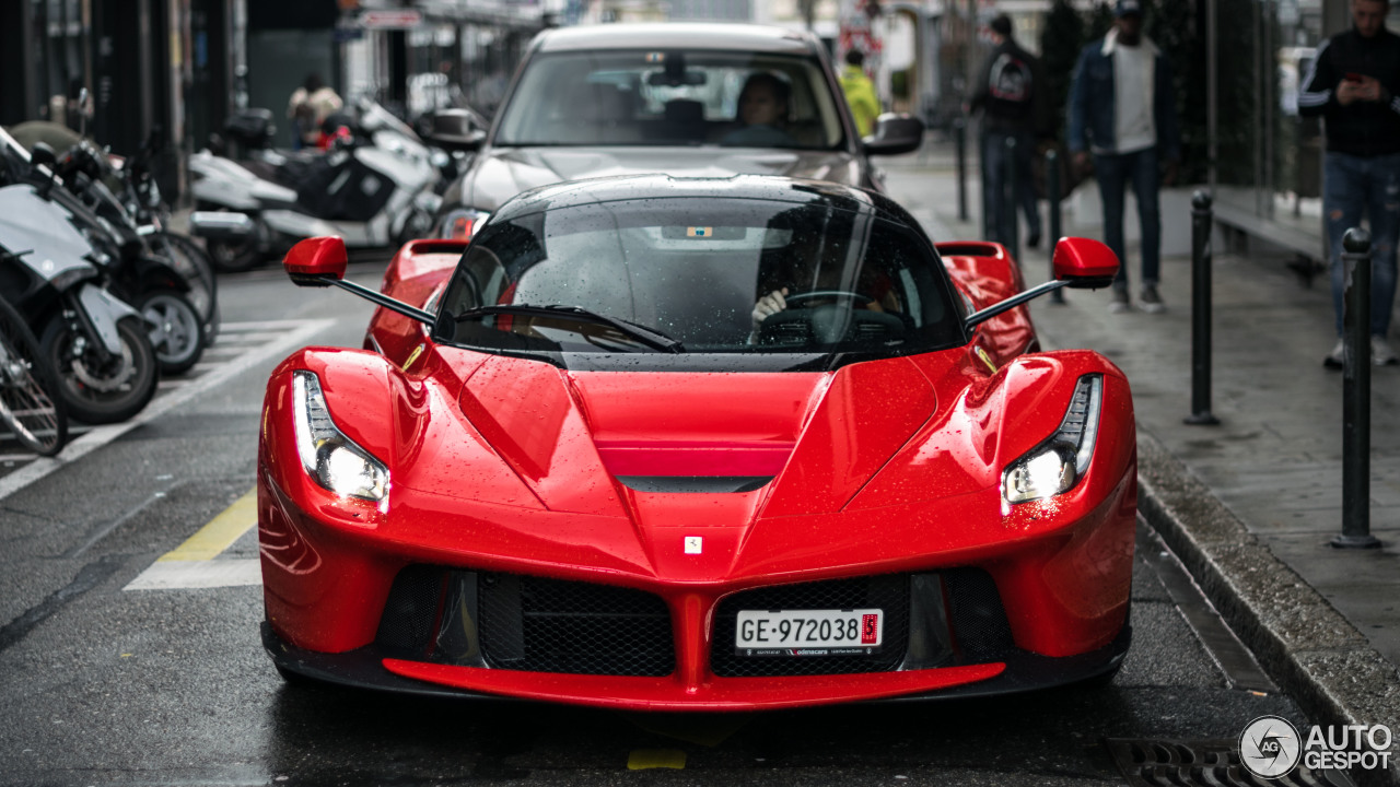 Ferrari、RED❣️ Ferrari® red apparel & accessories | Ferrari® Store