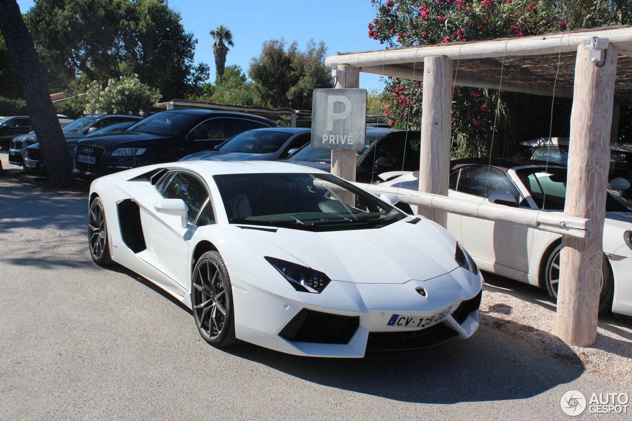 Lamborghini Aventador LP700-4