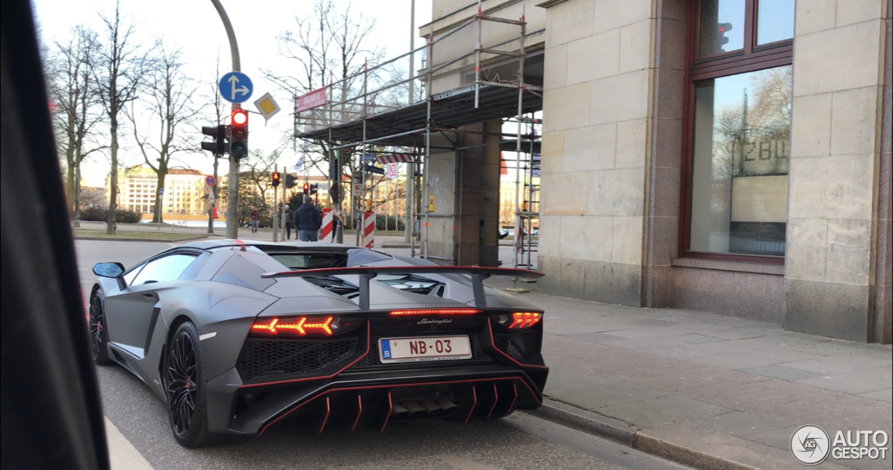 Lamborghini Aventador LP750-4 SuperVeloce Roadster