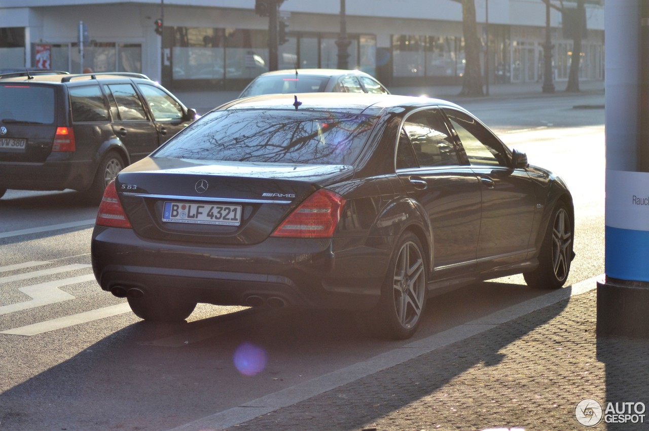 Mercedes-Benz S 63 AMG W221 2010