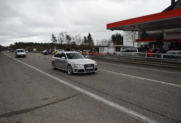 Audi RS4 Avant B8