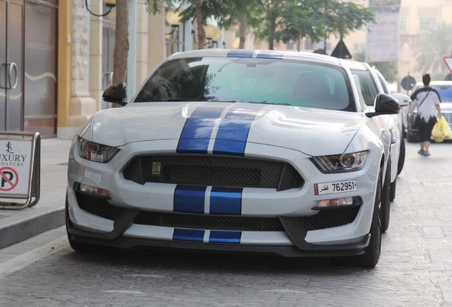 Ford Mustang Shelby GT350 2015