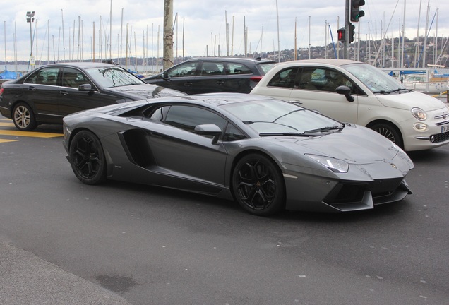 Lamborghini Aventador LP700-4