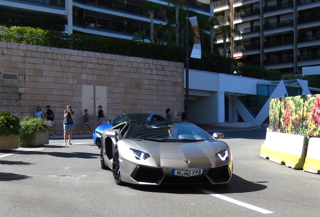 Lamborghini Aventador LP700-4 Roadster