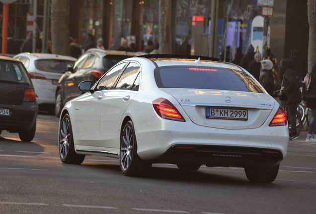 Mercedes-Benz S 63 AMG V222