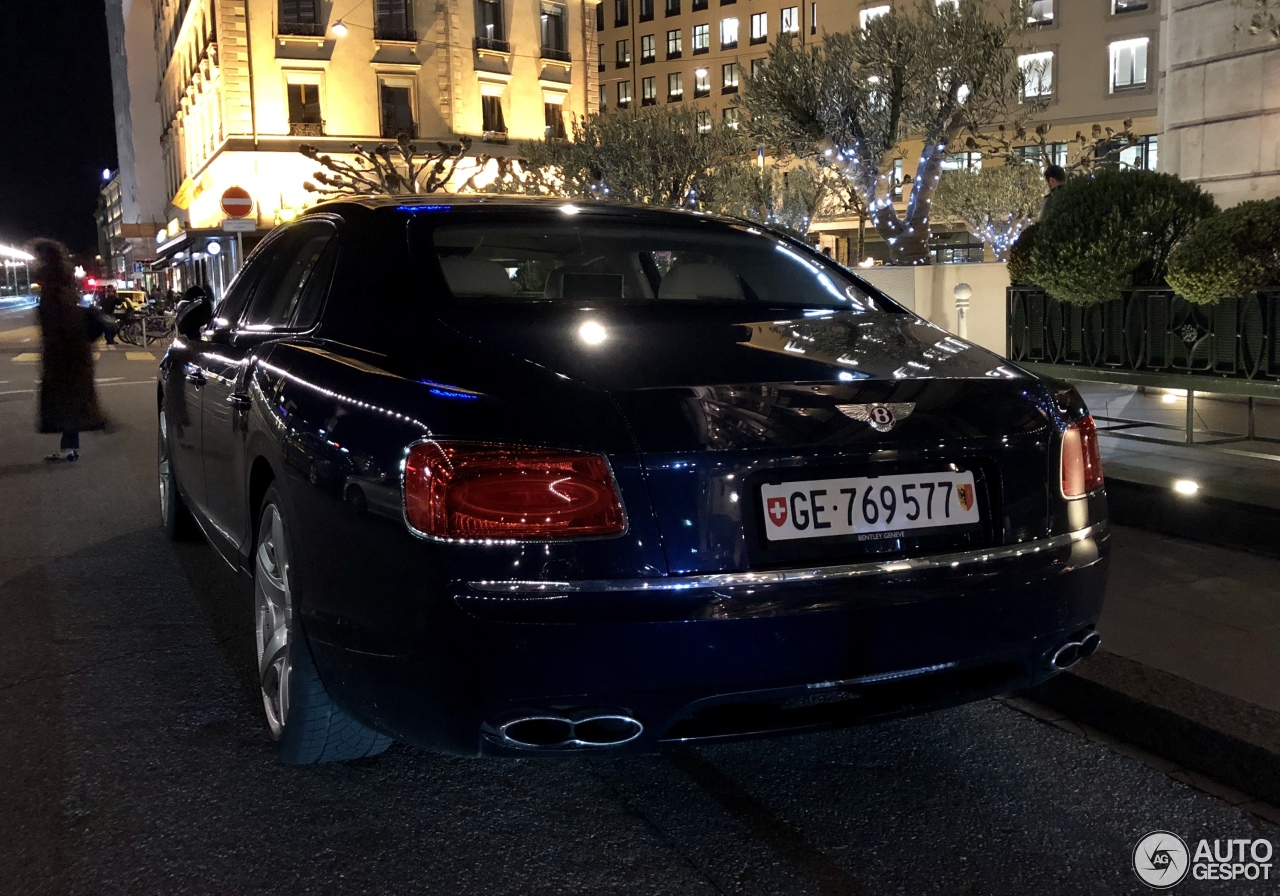 Bentley Flying Spur V8