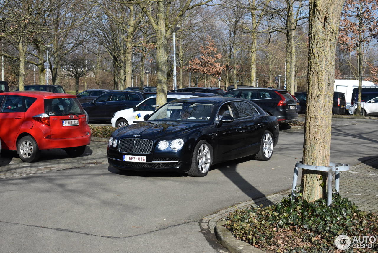 Bentley Flying Spur V8