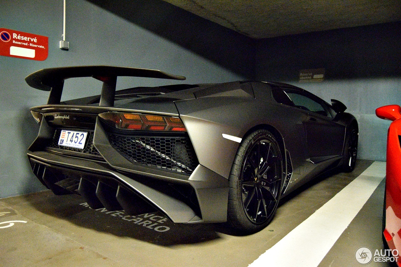 Lamborghini Aventador LP750-4 SuperVeloce Roadster