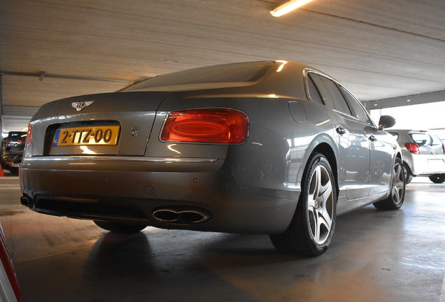 Bentley Flying Spur V8