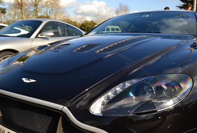 Aston Martin V12 Vantage S