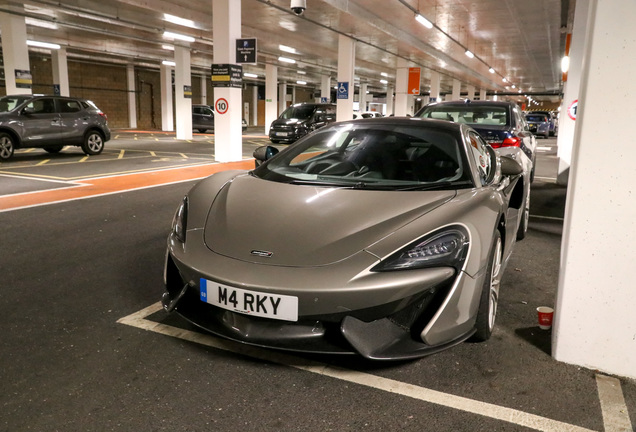 McLaren 570GT