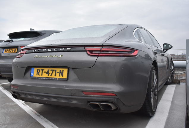 Porsche 971 Panamera Turbo S E-Hybrid