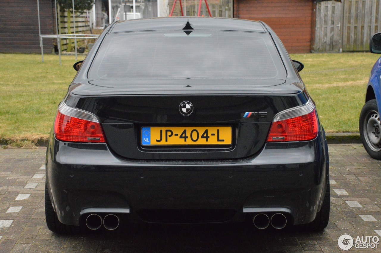 BMW M5 E60 2005