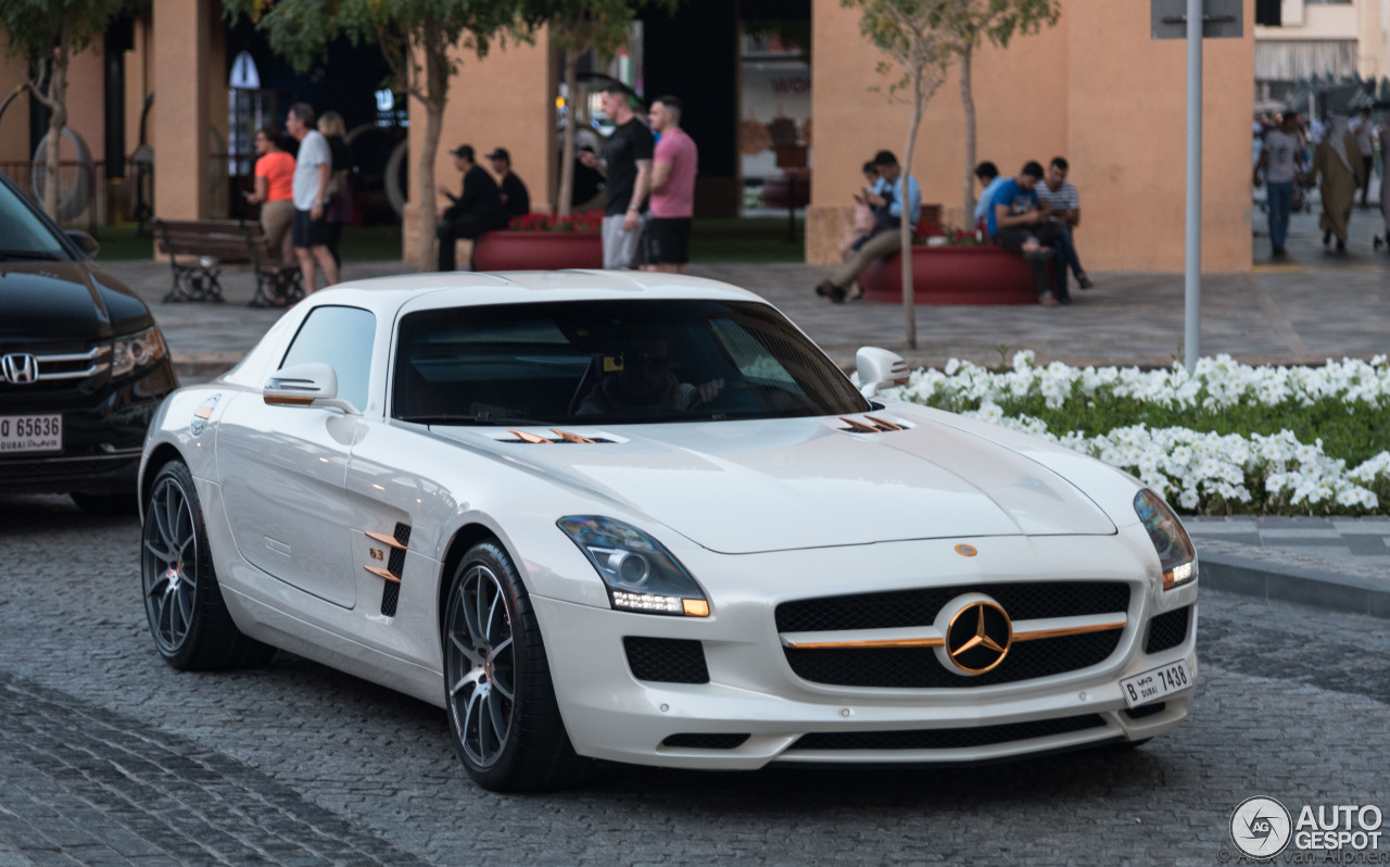 Mercedes-Benz SLS AMG