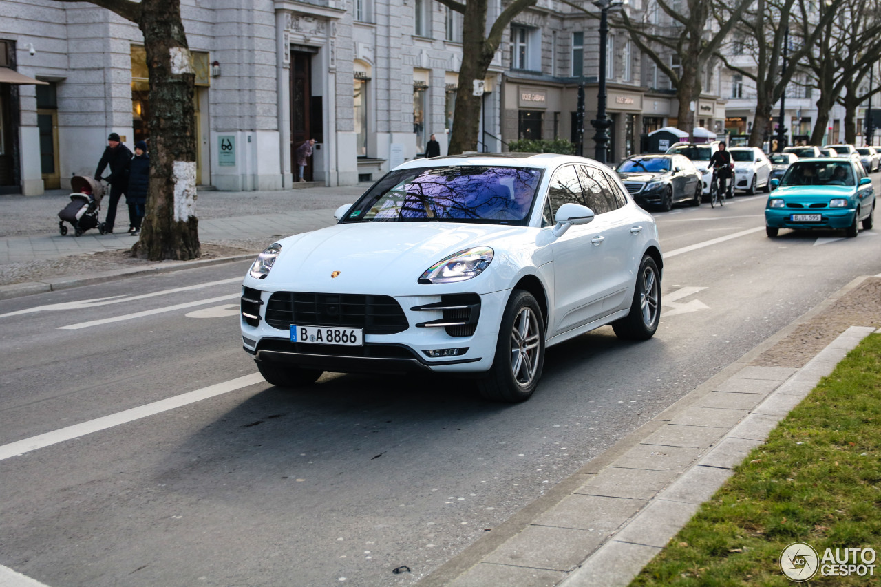 Porsche 95B Macan Turbo