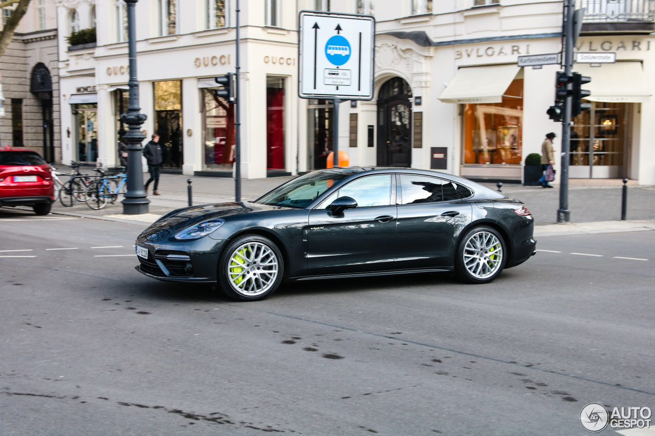 Porsche 971 Panamera Turbo S E-Hybrid