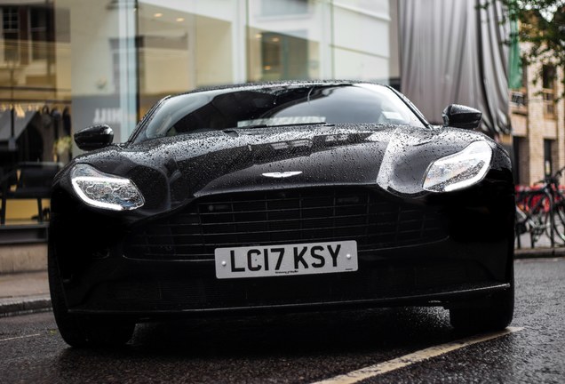 Aston Martin DB11