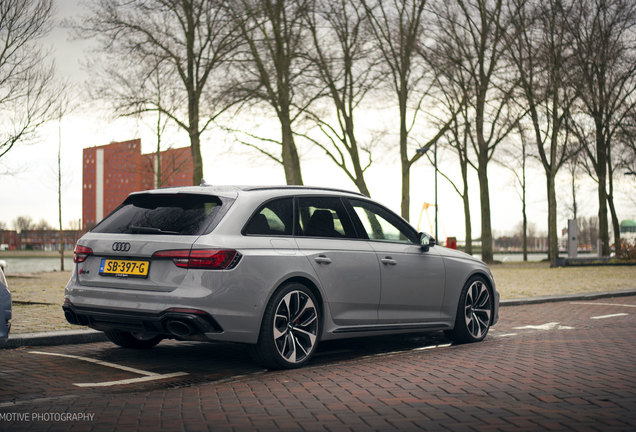 Audi RS4 Avant B9