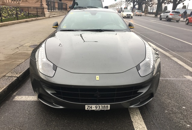 Ferrari FF