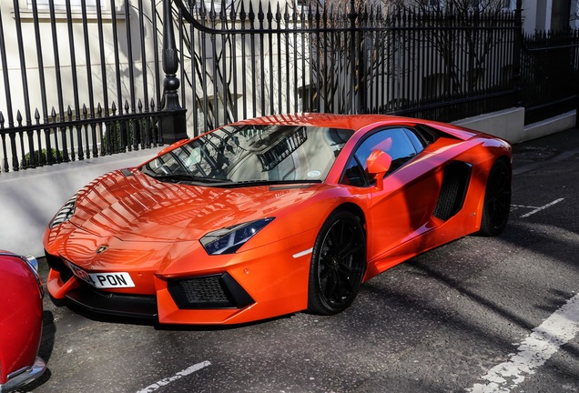 Lamborghini Aventador LP700-4