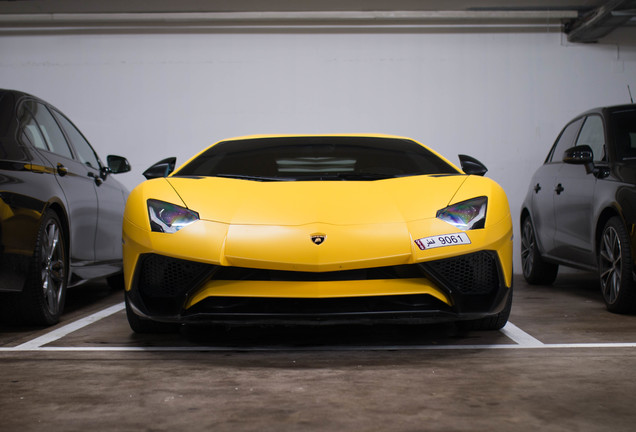 Lamborghini Aventador LP750-4 SuperVeloce