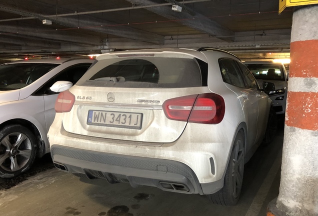 Mercedes-Benz GLA 45 AMG X156