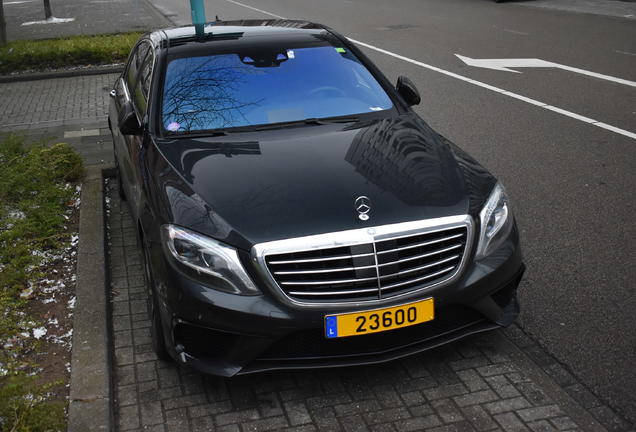 Mercedes-Benz S 63 AMG V222