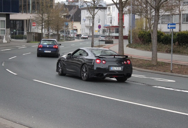 Nissan GT-R 2011