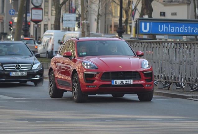 Porsche 95B Macan GTS