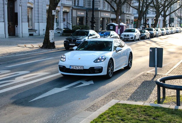 Porsche 971 Panamera Turbo