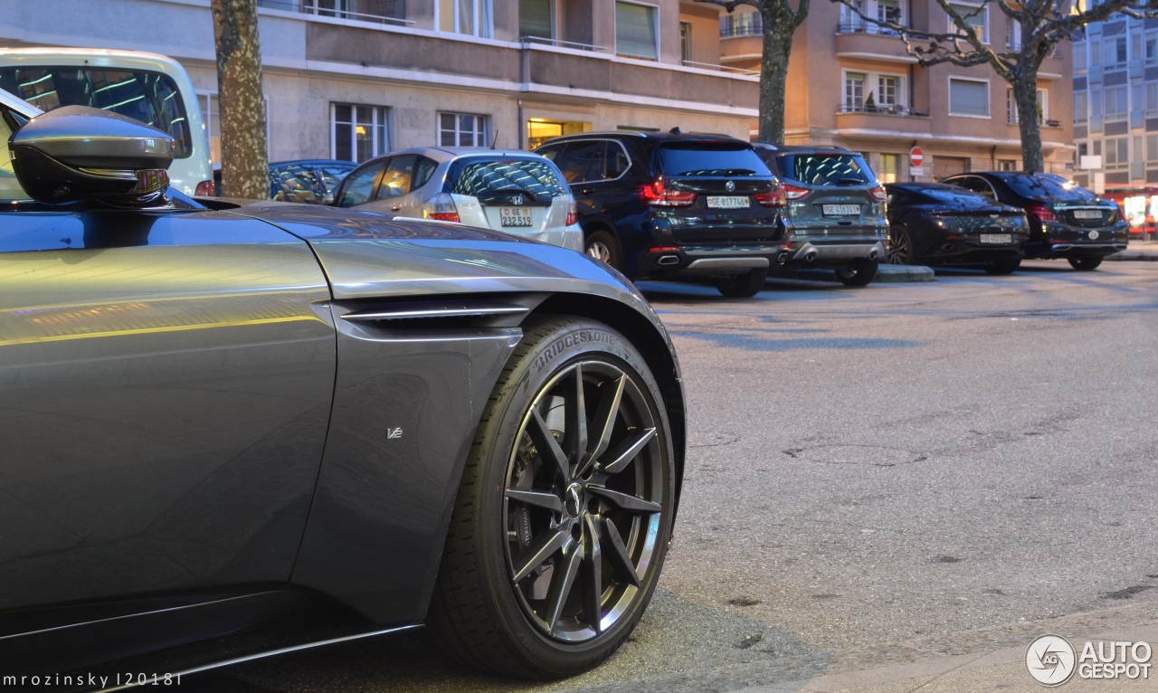 Aston Martin DB11