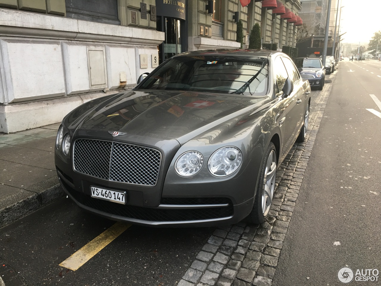 Bentley Flying Spur V8