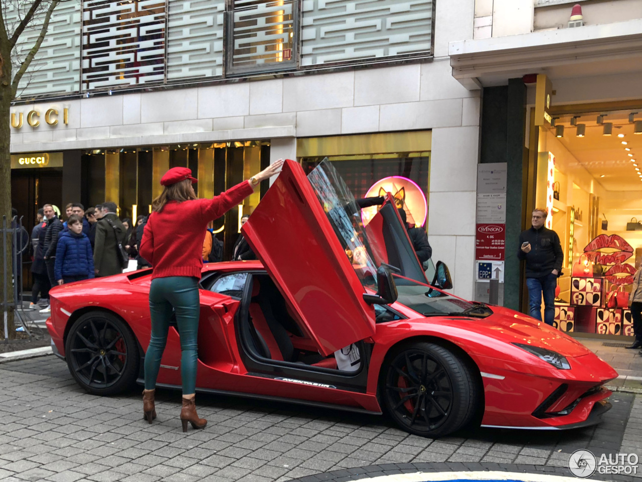 Lamborghini Aventador S LP740-4