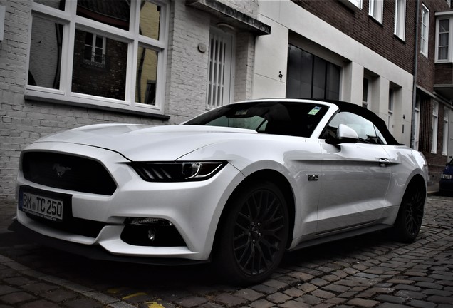 Ford Mustang GT Convertible 2015