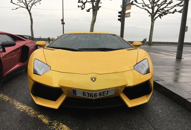 Lamborghini Aventador LP700-4