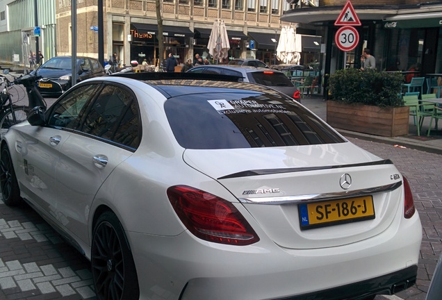 Mercedes-AMG C 63 S W205