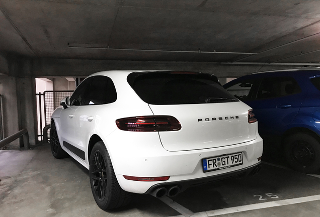 Porsche 95B Macan GTS