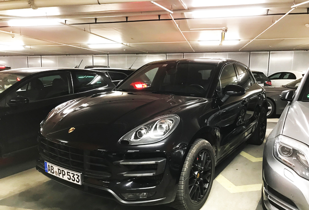 Porsche 95B Macan Turbo