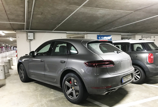 Porsche 95B Macan Turbo