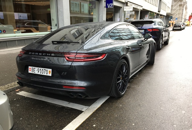 Porsche 971 Panamera Turbo