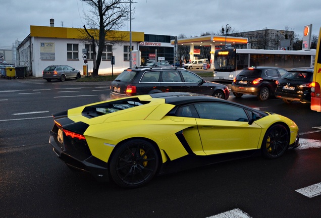 Lamborghini Aventador LP700-4