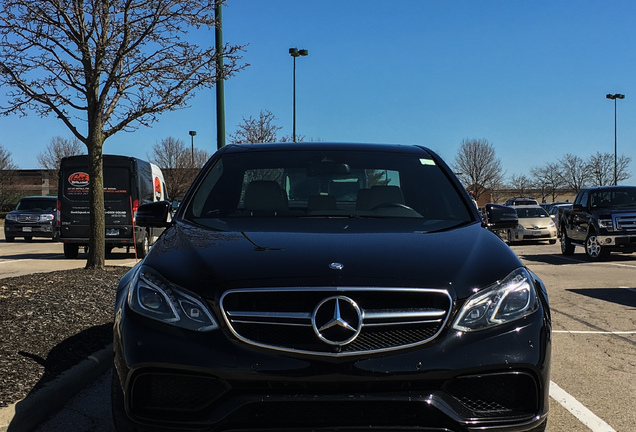 Mercedes-Benz E 63 AMG S W212