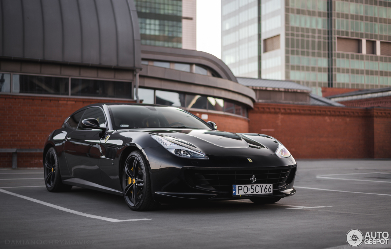 Ferrari GTC4Lusso