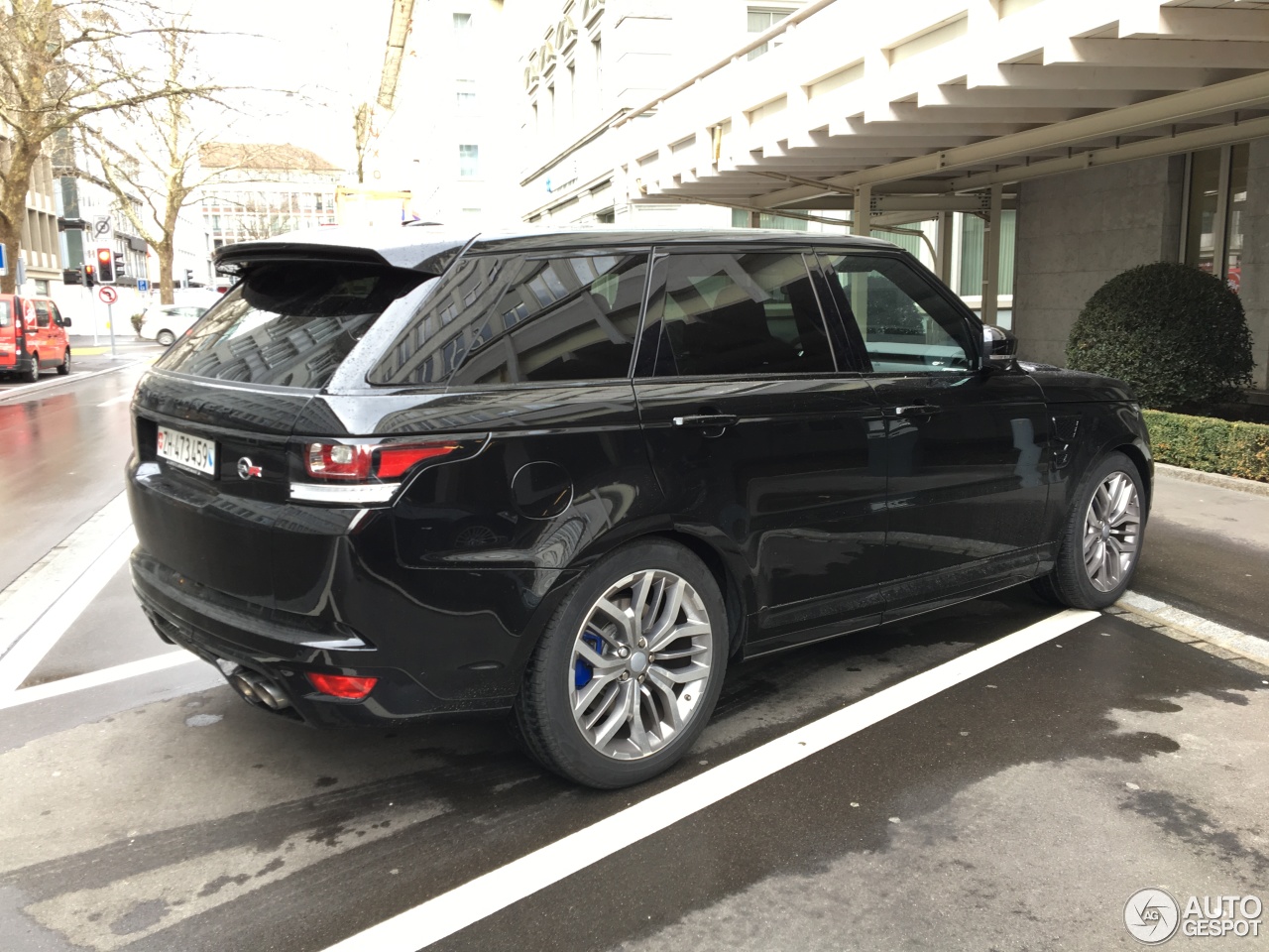 Land Rover Range Rover Sport SVR