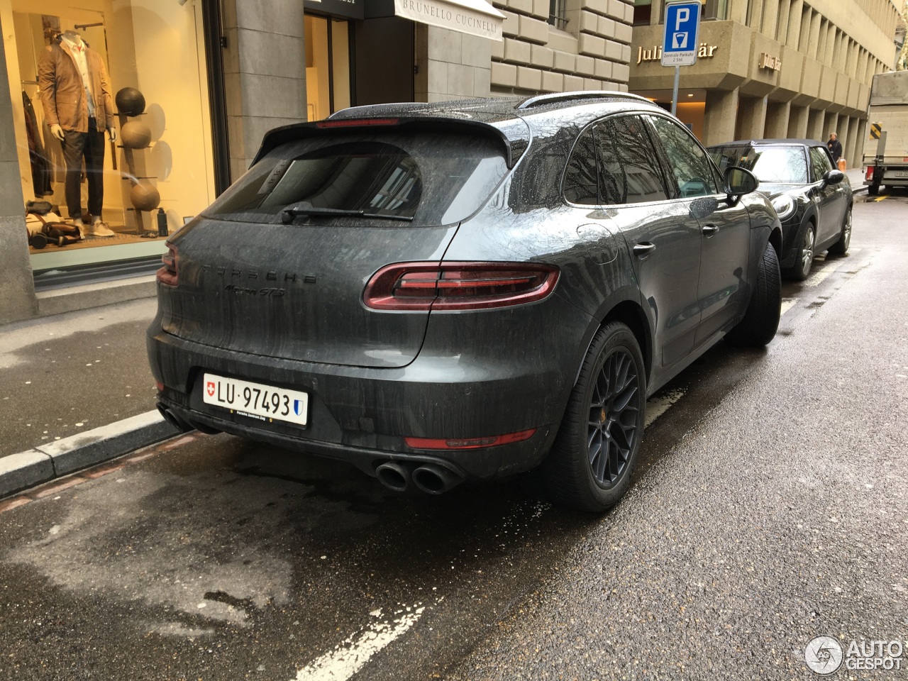 Porsche 95B Macan GTS