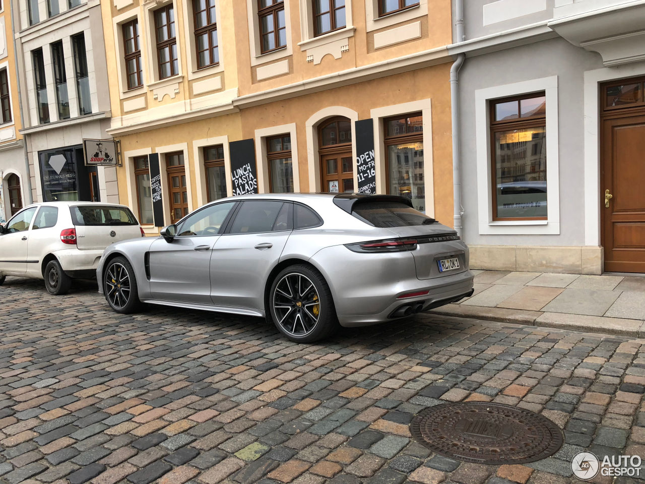 Porsche 971 Panamera Turbo Sport Turismo