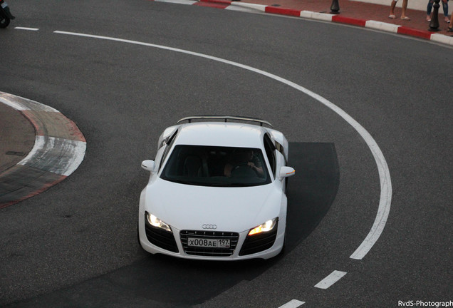 Audi R8 V10