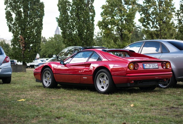 Ferrari 328 GTB