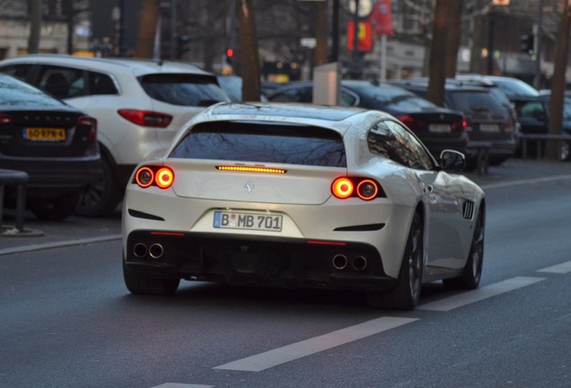 Ferrari GTC4Lusso