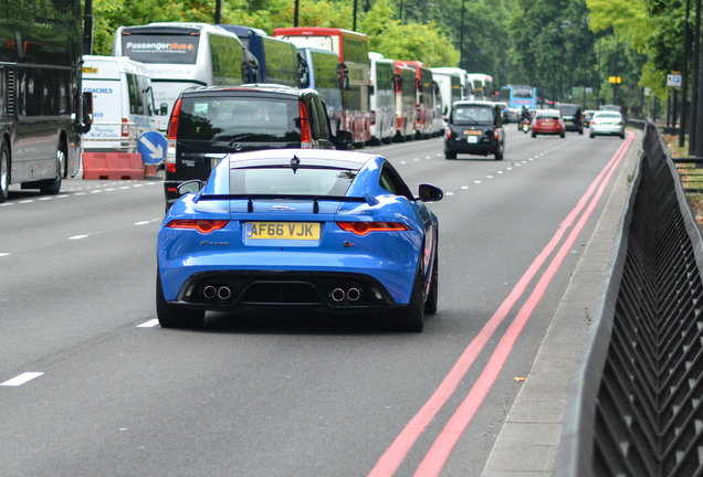 Jaguar F-TYPE SVR Coupé